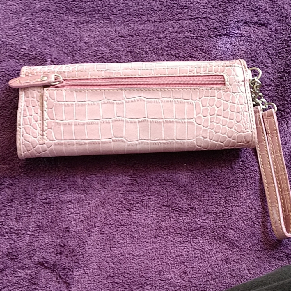 Pink wristlet - Picture 2 of 2